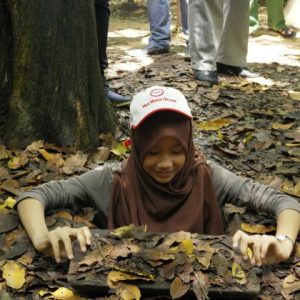 discover the legend cu chi tunnels