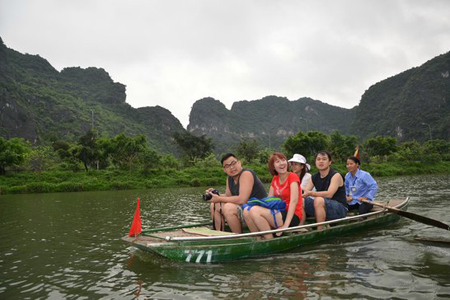 Boat trip in Trang An Ecotourism Complex