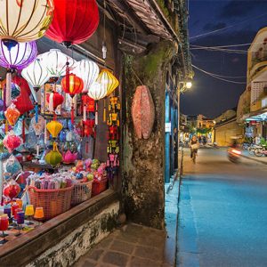 Silk Shop in Hoi An Danang Holiday