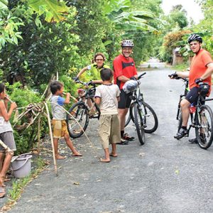 Biking tour in Dong Ngac Village