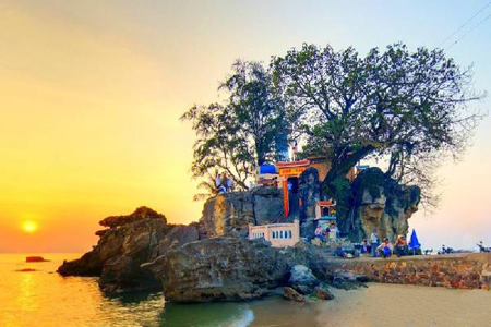 Dinh Cau Rock (Cau Temple) - Vietnam Holidays