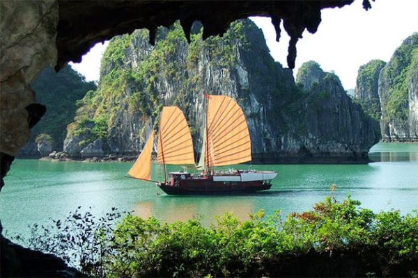 Halong Bay in Holiday Package to Vietnam