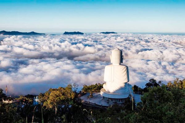 Scenic view of Ba Na Danang Holiday