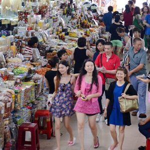 Shopping in Han Market in Danang Holiday Package