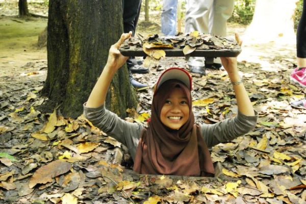 discover cu chi tunnels