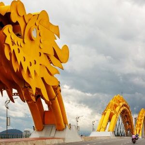 golden bridge in danang package holiday vietnam