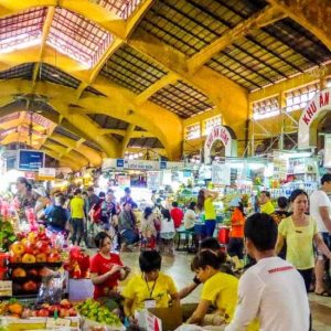 shopping at ben thanh market ho chi minh city holidays