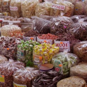 shopping at han market in danang