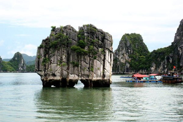 Dinh Huong Islet Halong Bay Vietnam Tour