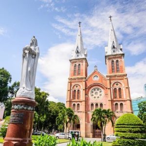 Notre-Dame-Cathedral-saigon-600x400