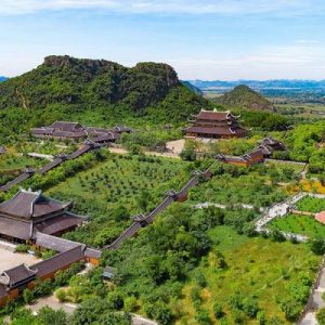 bai-dinh-pagoda-ninh-binh-600x400