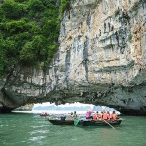 luon-cave-halong-bay-600x400